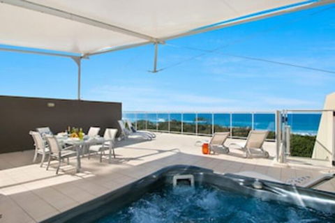LUXURY BALE PENTHOUSE & JACUZZI SPA 1328 NORTH CULTURE - Hotel Accommodation 0