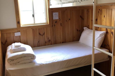 Dolphins Point Tourist Park - Hotel Accommodation 1