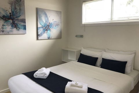 Dolphins Point Tourist Park - Hotel Accommodation 4