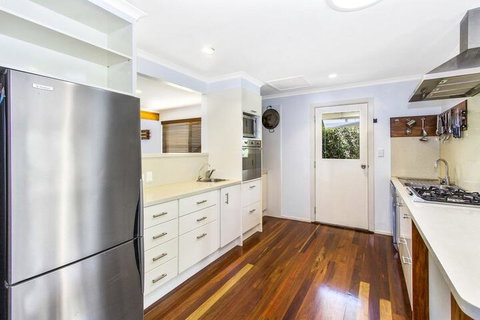 CABARITA BEACH BLISS HOLIDAY HOME On The LAKE - Hotel Accommodation 3