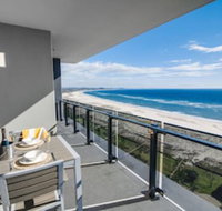 Iconic Kirra Beach Resort - Hotel Accommodation