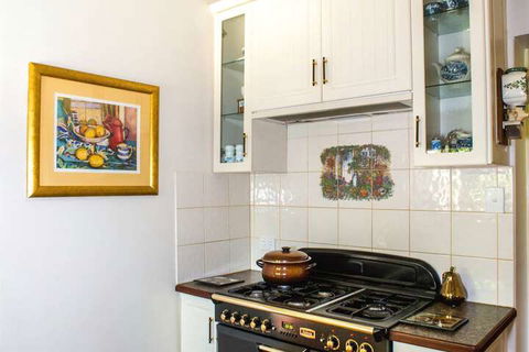 Meadow Cottage Guildford - Hotel Accommodation 4