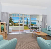 Quarterdeck Unit 2 Lennox Head - Hotel Accommodation