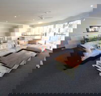 Ocean Shores Unit 11 at South West Rocks - Hotel Accommodation