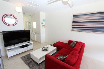 Nelly Bay QLD Hotel Accommodation