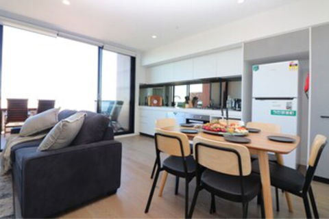 Queen Of Northcote Views Rejuvenate Stays - Hotel Accommodation 0