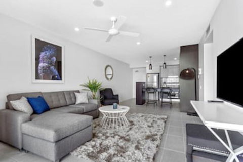Direct Hotels - North Shore Kawana - Hotel Accommodation 0