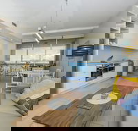1 Bright Point Apartment 2203 - Hotel Accommodation