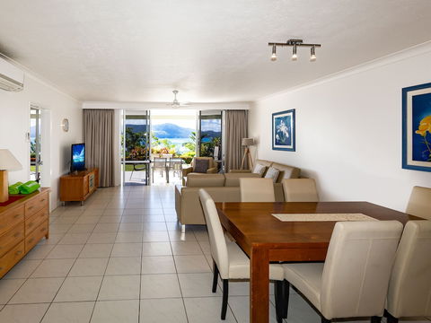 Lagoon 003 On Hamilton Island - Hotel Accommodation 3