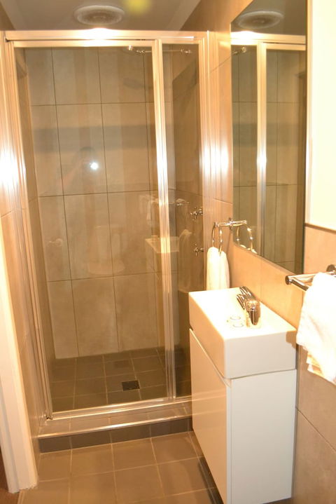Garden Hotel - Hotel Accommodation 1