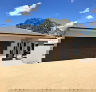 Central Wagga Apartment - Hotel Accommodation