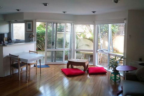 Charles Rooms Guesthouse - Hotel Accommodation 6