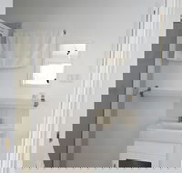 Crows Nest QLD Tourist Park - Hotel Accommodation