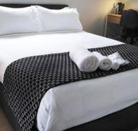 Lakeside Retreat  Business - Hotel Accommodation