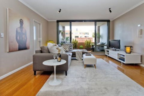 Ample Space In This 1 Bed Apt Also With Pool / Gym - Hotel Accommodation 0