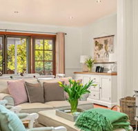 Frangipani House - Hotel Accommodation