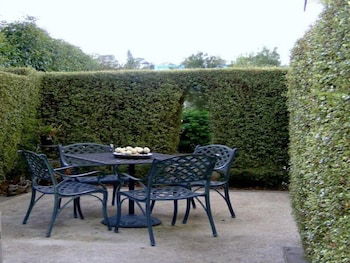 Aggies Way - Hotel Accommodation 0