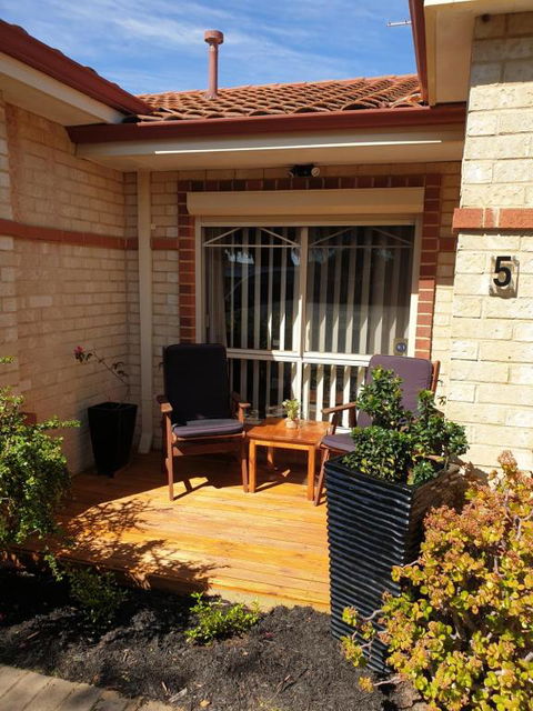 Beachside Retreat - Hotel Accommodation 4