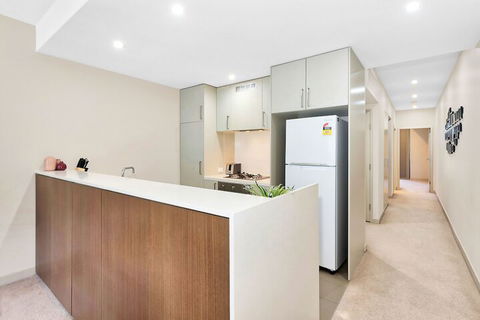 Spacious And Serene Apt In The Leafy Suburb - Hotel Accommodation 3