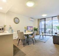 Charming  Spacious Living in a Serene Location - Hotel Accommodation