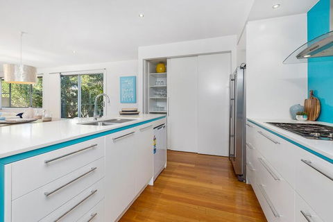 Augusta House - Hotel Accommodation 2