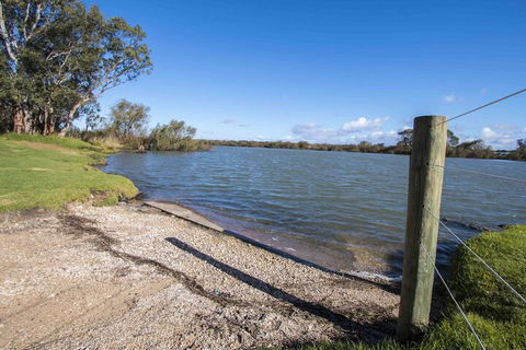 River Retreat At Monteith - Hotel Accommodation 6