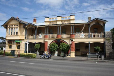 Mickey Bourke's Koroit Hotel - Hotel Accommodation 0