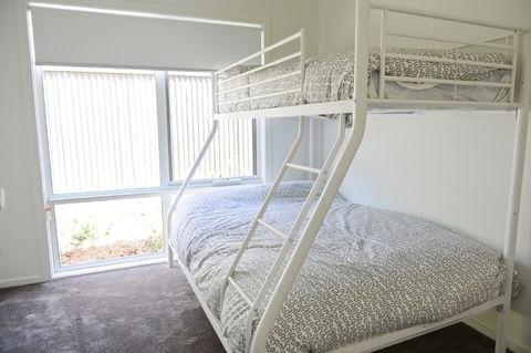 7 Gilmore Smiths Beach House - Hotel Accommodation 1
