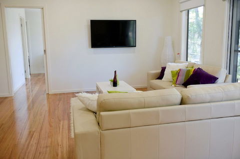7 Gilmore Smiths Beach House - Hotel Accommodation 2