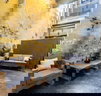 Isla 2BDR Fitzroy Apartment - Hotel Accommodation