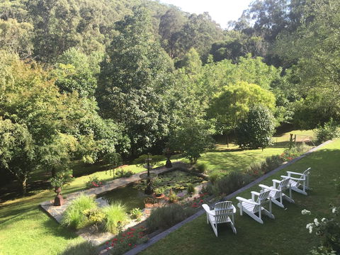 Brentwood B&B Apartments - Hotel Accommodation 2