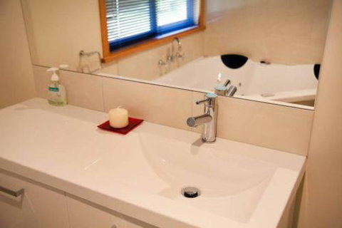 Growlers Creek Lodge - Hotel Accommodation 3