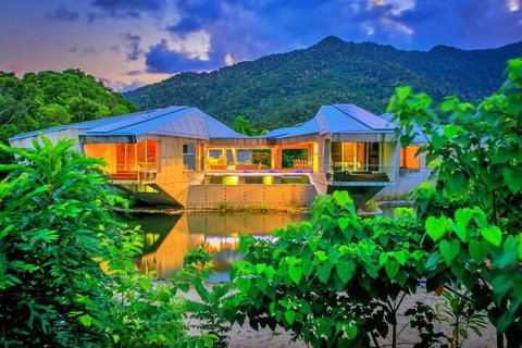 Alkira Award Winning Luxury Holiday Home - Hotel Accommodation 2