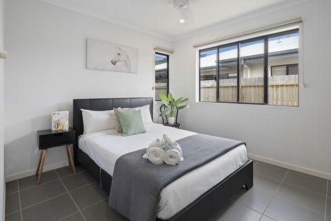Whitsunday Family Escape - Hotel Accommodation 1
