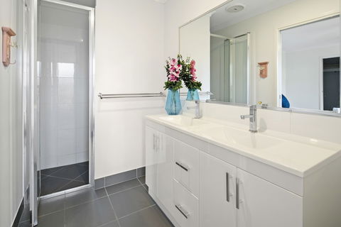 Whitsunday Family Escape - Hotel Accommodation 6