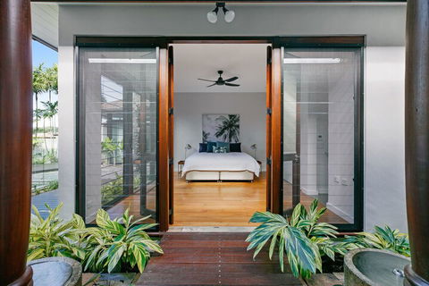 ESPRIT 2 PALM COVE BRAND NEW - Hotel Accommodation 6