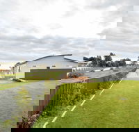 Wellington Lake Retreat - Hotel Accommodation