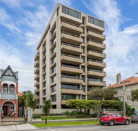 Exquisite 2 Bedroom Beach City Views - Hotel Accommodation