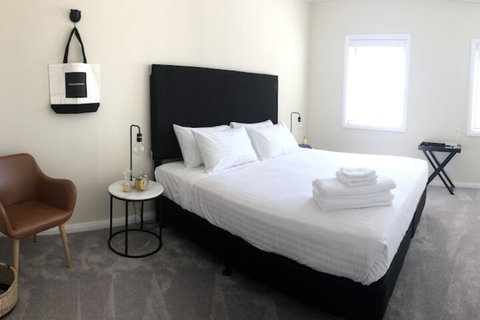 Bridgewings Lighthouse Beach - Hotel Accommodation 6