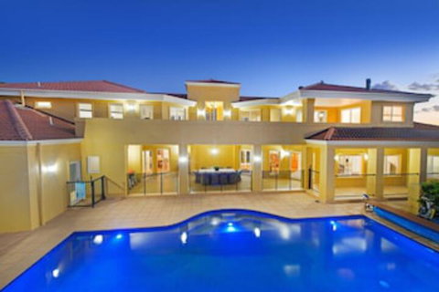 Bridgewings Lighthouse Beach - Hotel Accommodation 0