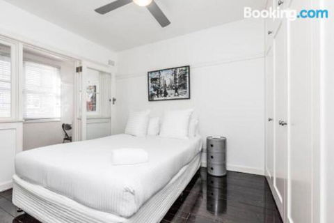 Two Bedroom Apartment In Elizabeth Bay & Potts Point - Hotel Accommodation 6