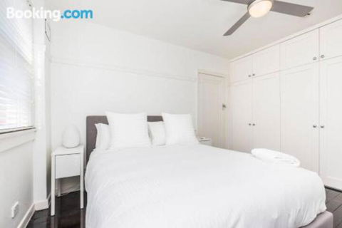 Two Bedroom Apartment In Elizabeth Bay & Potts Point - Hotel Accommodation 3