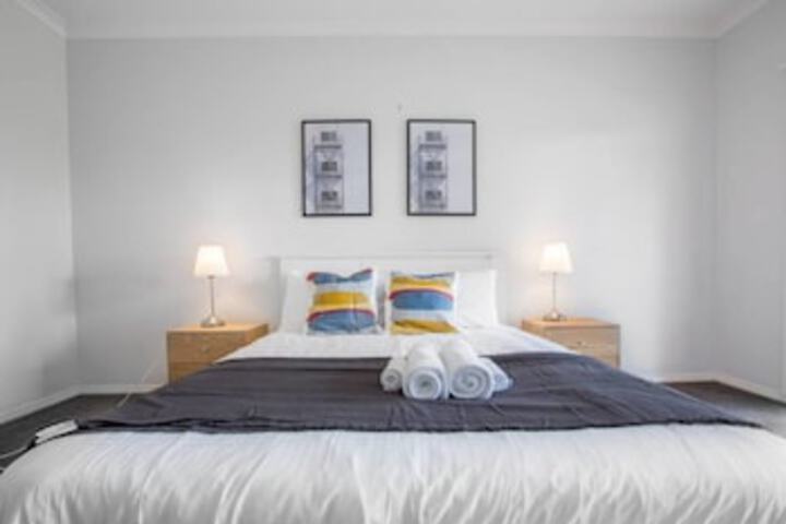 Officer VIC Hotel Accommodation