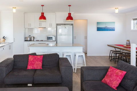 Dune At Carrickalinga 22 Taronga Crescent - Hotel Accommodation 7