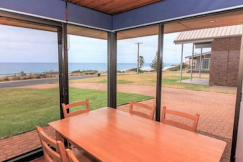 Gold Coast Views 10 Gold Coast Drive - Hotel Accommodation 0