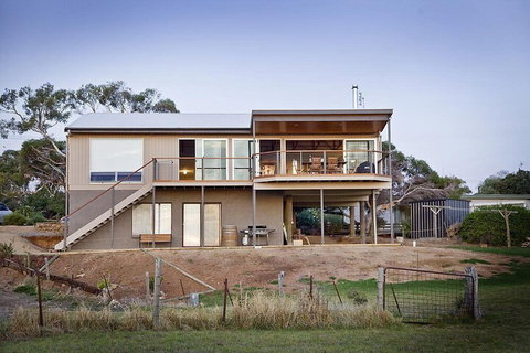 Stones Throw 26 River View Drive - Hotel Accommodation 2