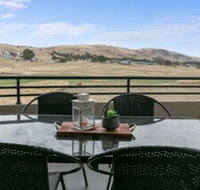 Front 9 Then Dine 3 / 61 St. Andrews Boulevard - Hotel Accommodation