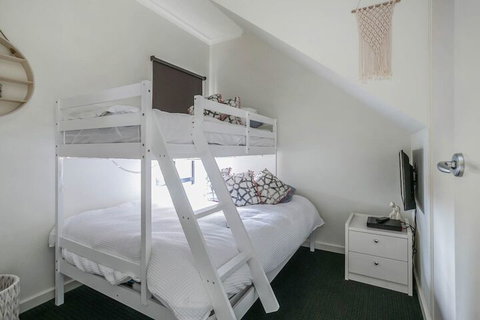 Front 9 Then Dine 3 / 61 St. Andrews Boulevard - Hotel Accommodation 7