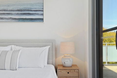 HomeHotel Luxurious 3 Bedrooms - Hotel Accommodation 1