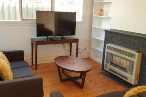 House On Garden - Hotel Accommodation 5